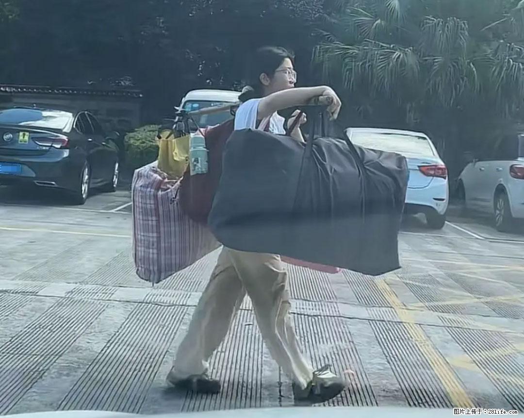 全网追的“扁担女孩”，找了一份暑假工，时薪12元 - 抚州生活资讯 - 抚州28生活网 fuzhou.28life.net