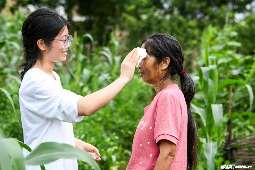 全网追的“扁担女孩”，找了一份暑假工，时薪12元 - 抚州生活资讯 - 抚州28生活网 fuzhou.28life.net